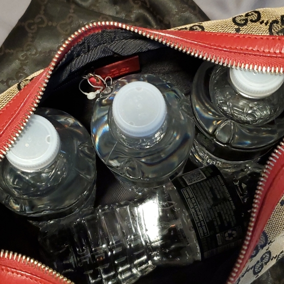 *SOLD* Gucci Shoulder Bag - Picture 12 of 12